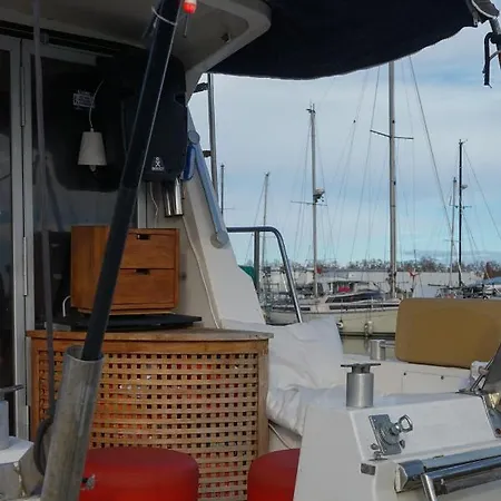 Hotel en barco Bateau Cocoon Au Bassin Des Lumieres *